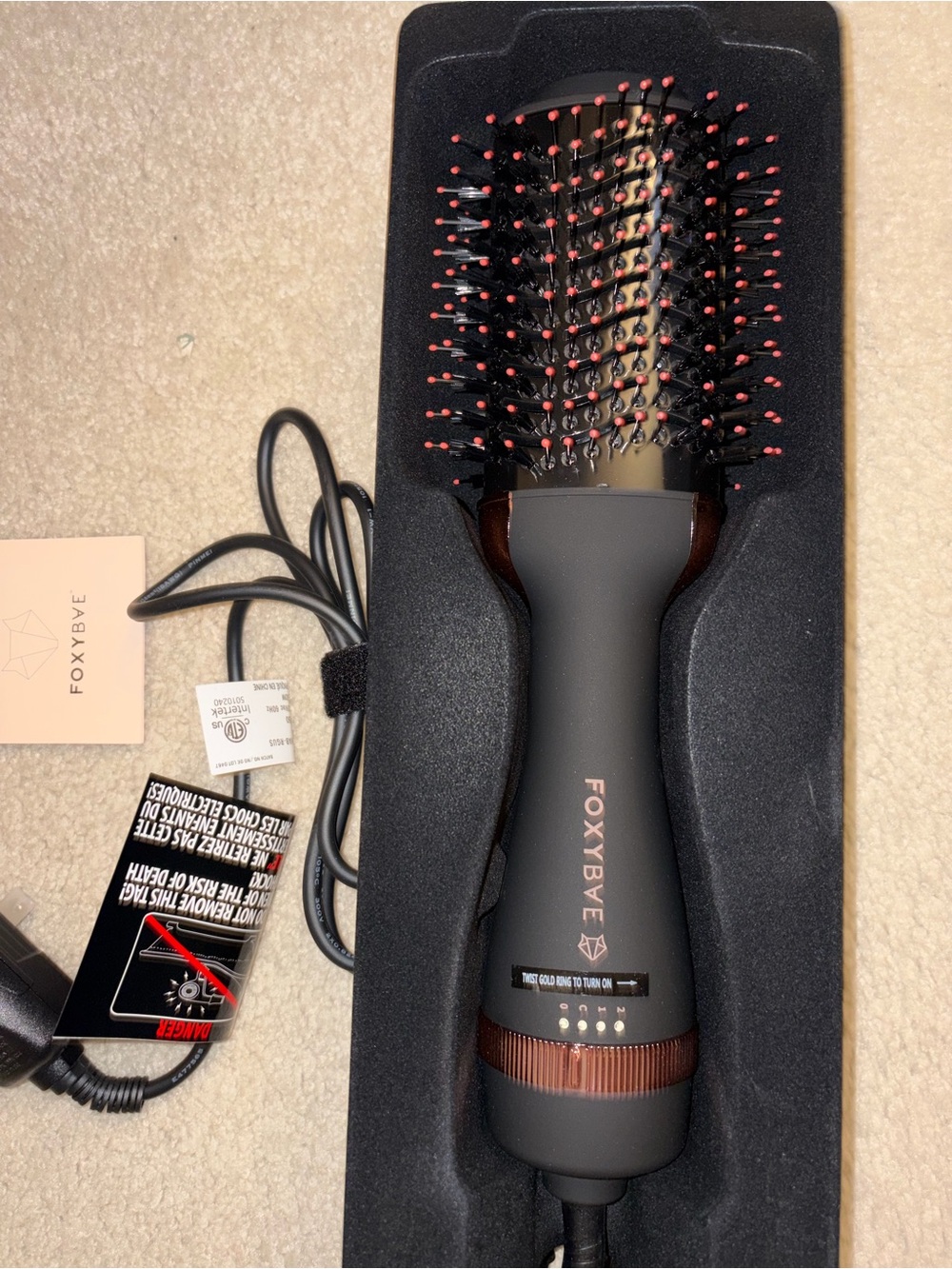 FOXYBAE Rose Gold Blowout Dryer Brush Pro, NWT - Picture 6 of 7